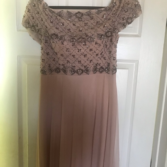 Marina Size 4 Mother of Bride or Groom dress - Picture 2 of 8